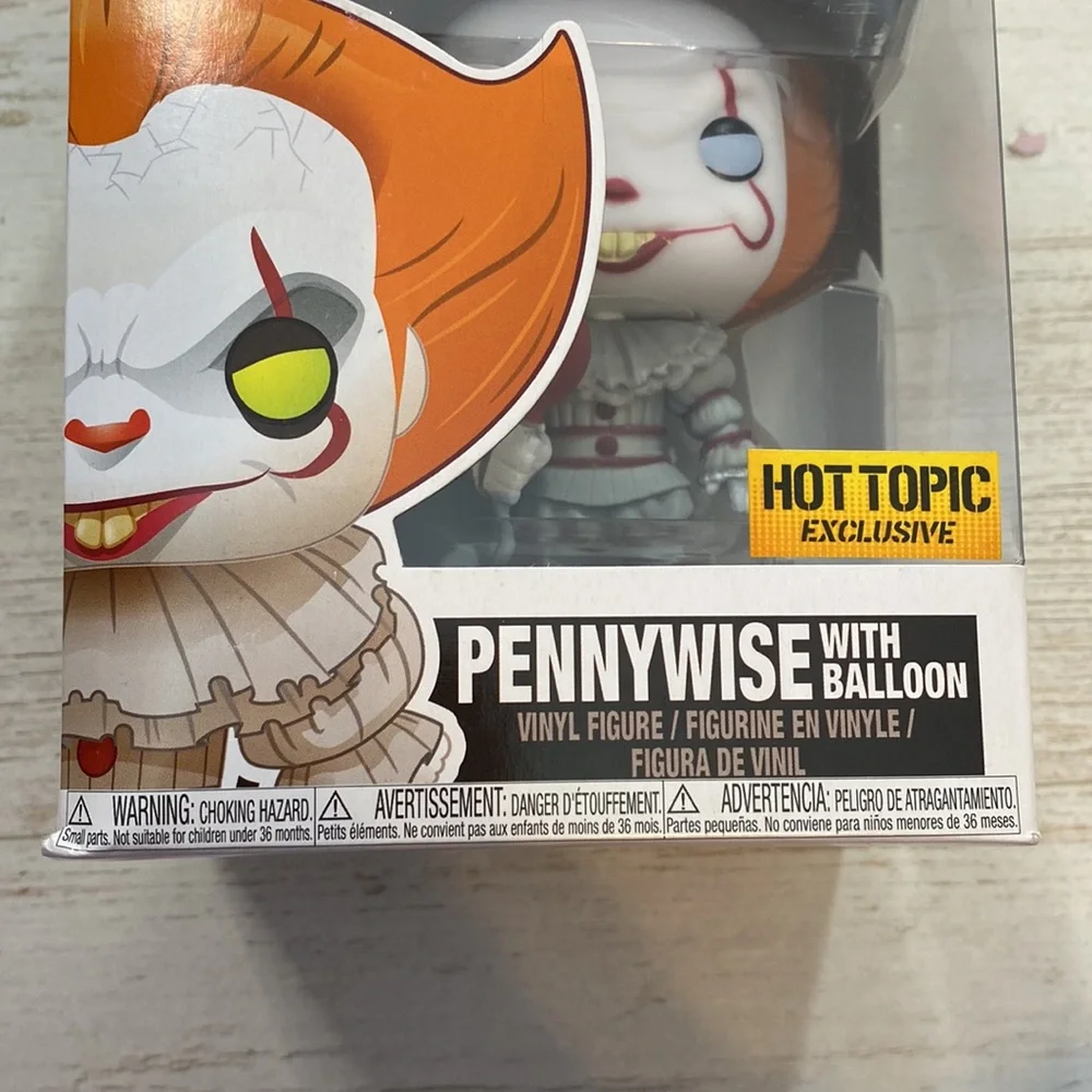 Funko Pop Pennywise With Balloon #475 IT Exclusive Figure - Picture 2 of 10